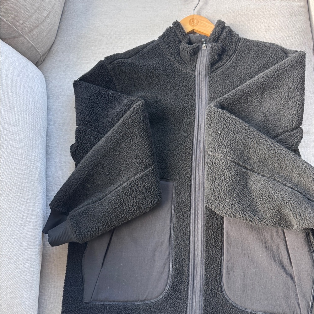 Lululemon Black Fleece Zip-Up Jacket